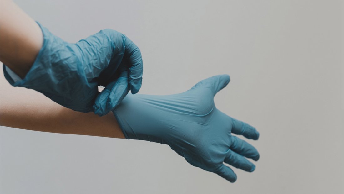 Diferencias entre guantes de látex, de vinilo y de nitrilo